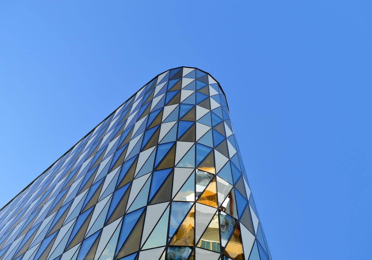 读觅圈别被一句话带跑:盯证据从哪句开始,先把图表口径写到一句话里